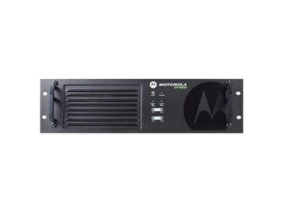 摩托罗拉R8200中继台